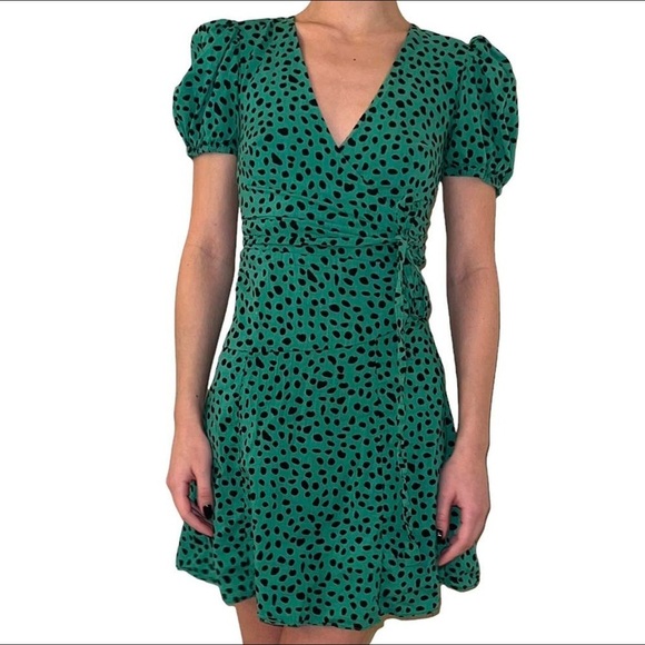 Urban Outfitters Green Polka Dot Wrap Dress Size XS - Picture 4 of 6